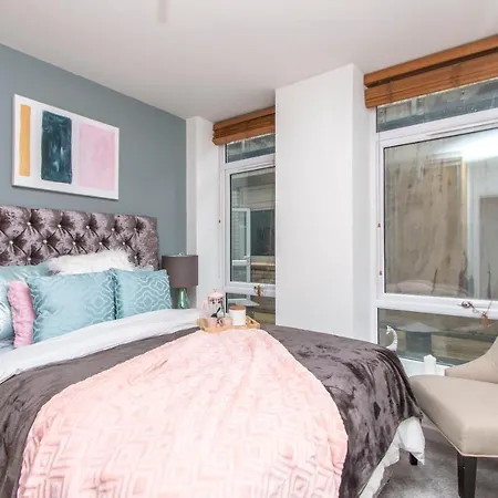 Flat 12, Clare Street