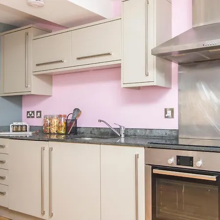 Flat 12, Clare Street Appartement *