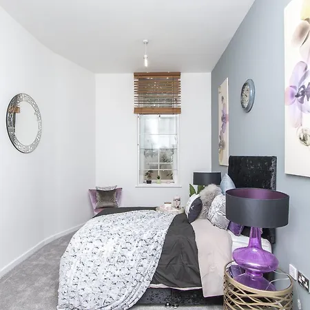 Апартаменты Flat 12, Clare Street *
