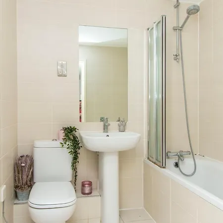 Flat 12, Clare Street